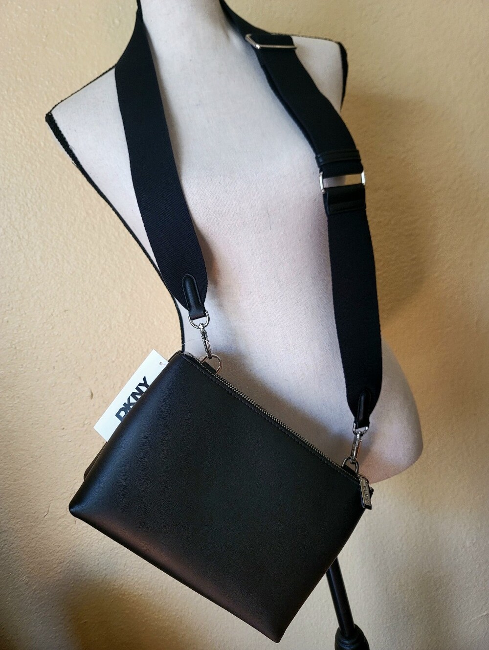 DKNY Tinsley Crossbody with Wide Adjustable Strap Black Faux Leather - Picture 8 of 12